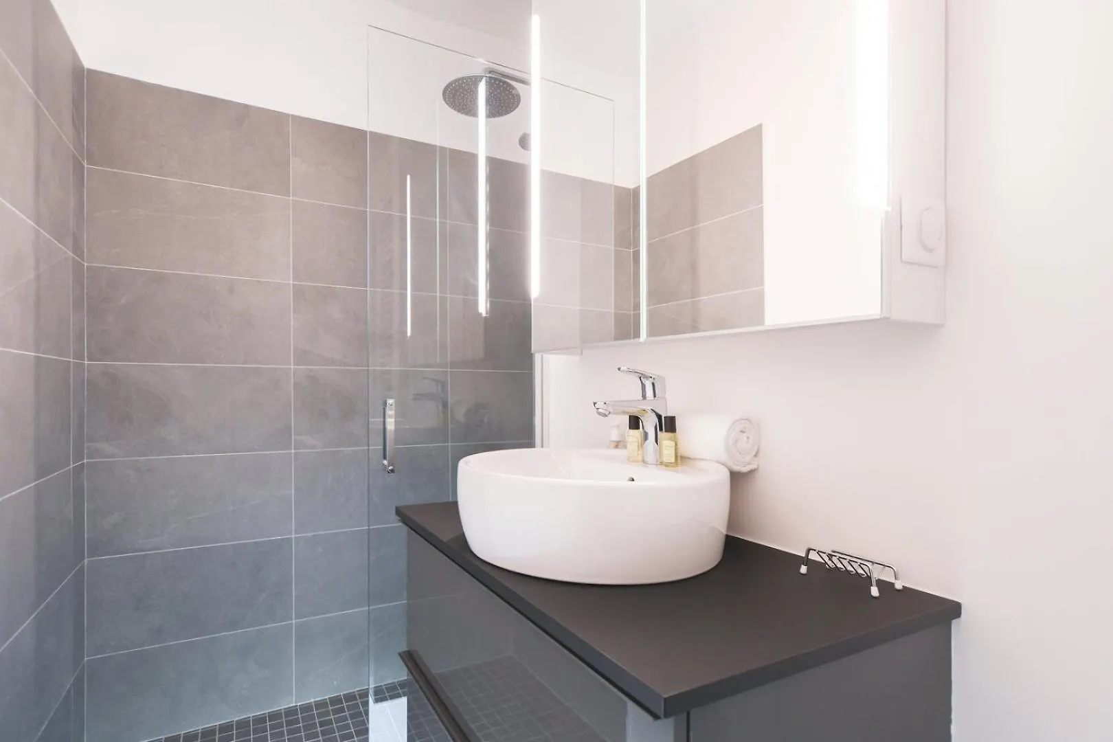 Apartment Guestready - Apt De Luxe Proche De La Tour Eiffel Paris